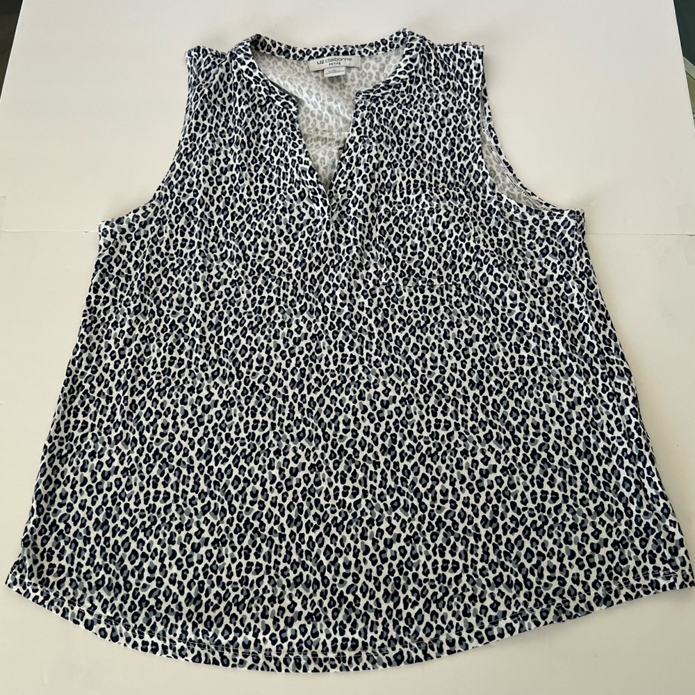 Liz Claiborne Leopard Print Sleeveless Top PL EUC